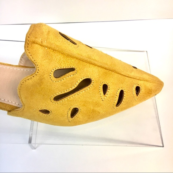 Last Pair! Yellow Leaf Mules - Laser Cut Flats - Picture 2 of 7